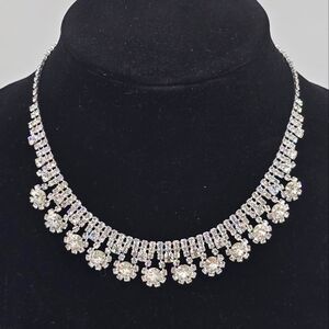 Elegant Silver Necklace with Crystal Accents